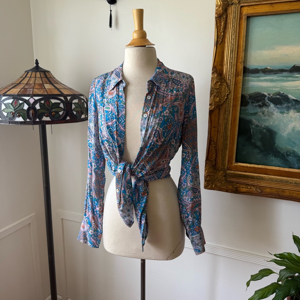 Arnhem Button-Up - Picture 2 of 6